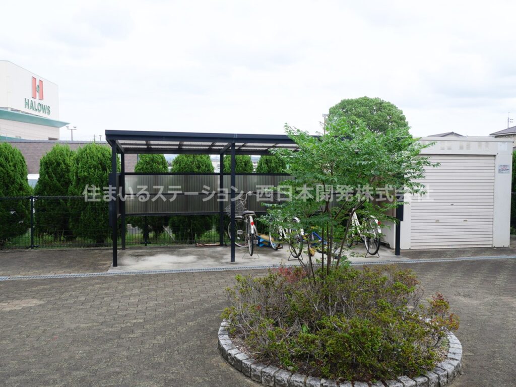 ビックイーストD_駐輪場