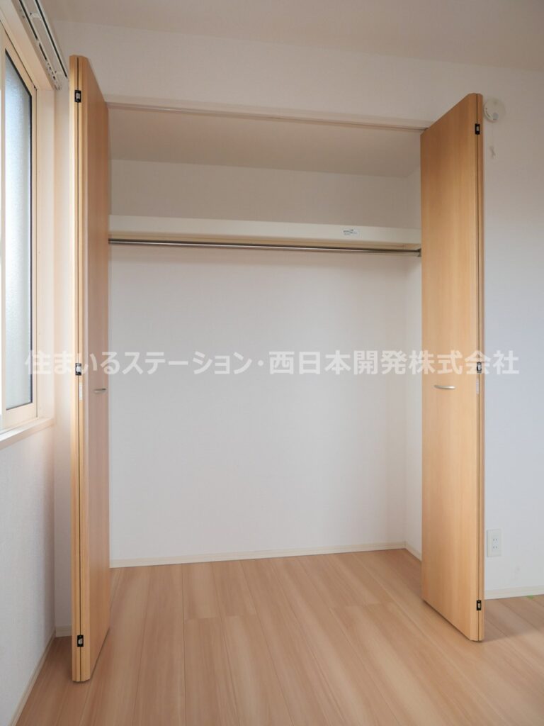 ヴェルデ溝口202_南洋室クローゼット