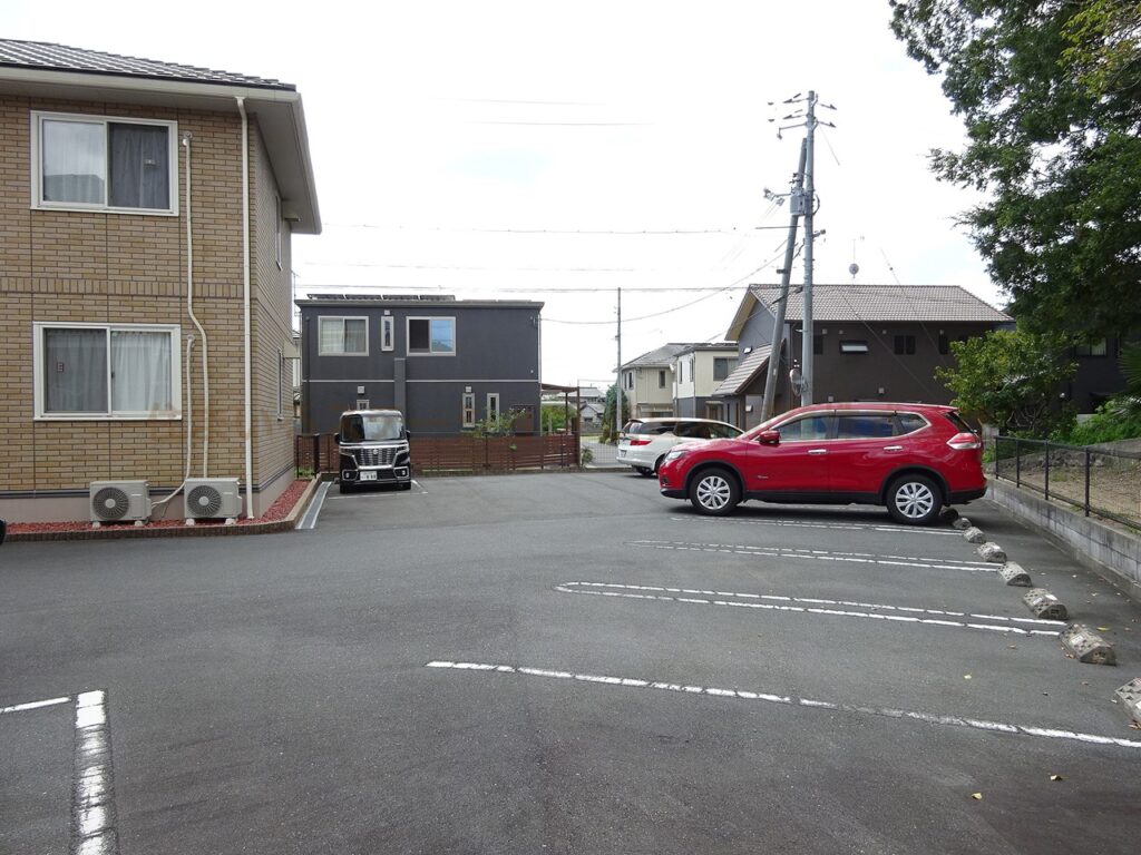 サンライズ宮東_駐車場