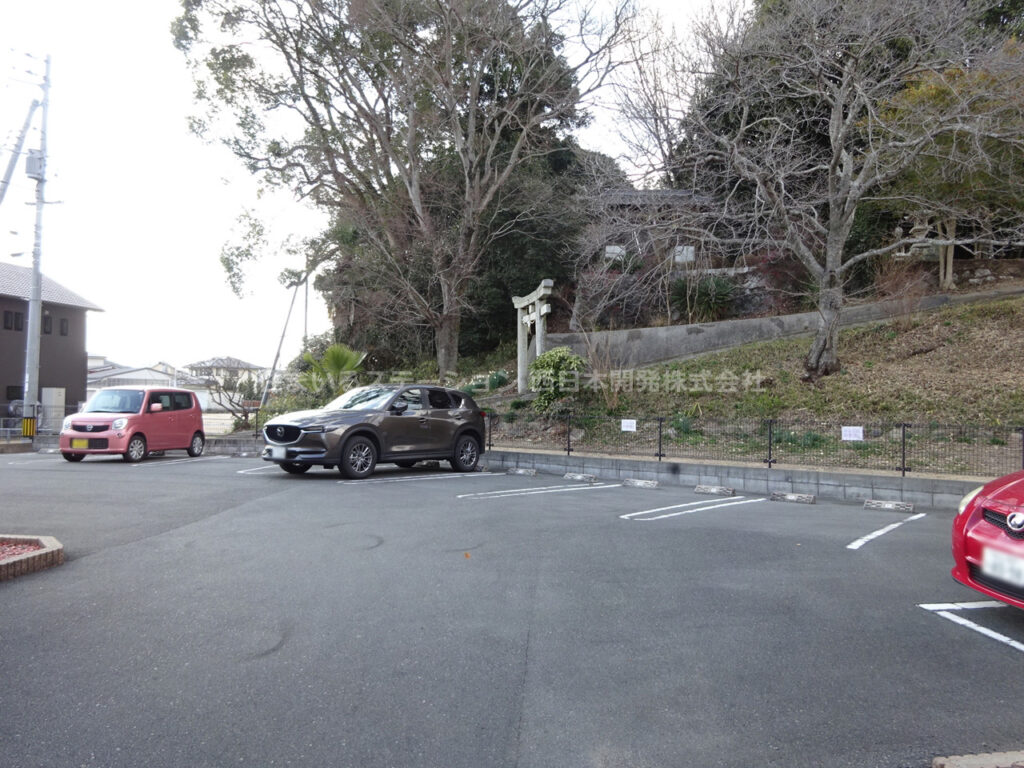 サンライズ宮東_駐車場2