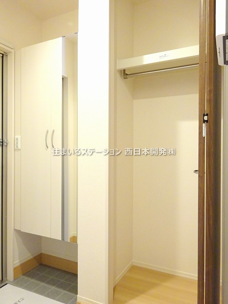 ウィンクルムB102_玄関収納