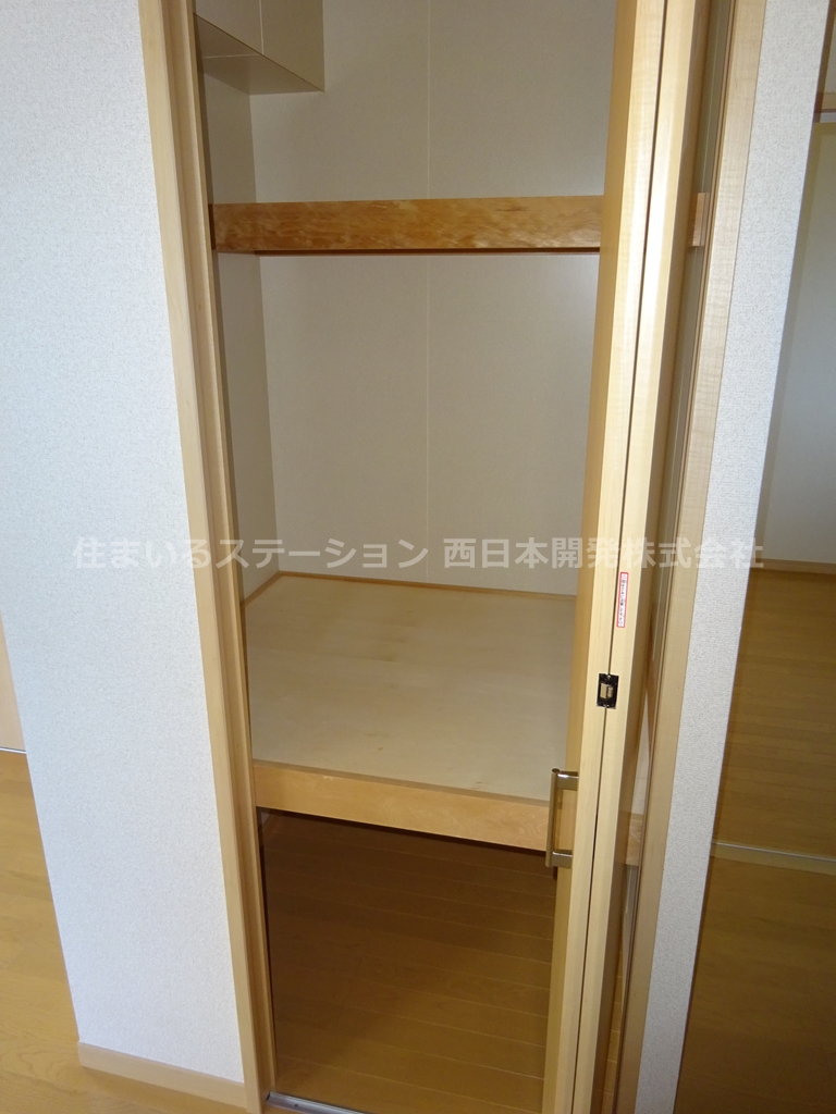 ディアコート清音201_LDK収納