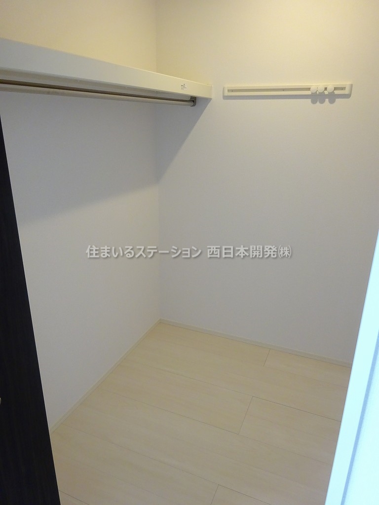 グラスペディア203_洋室ウォークインクローゼット2