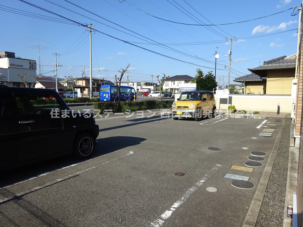 アルコバレーノ_駐車場