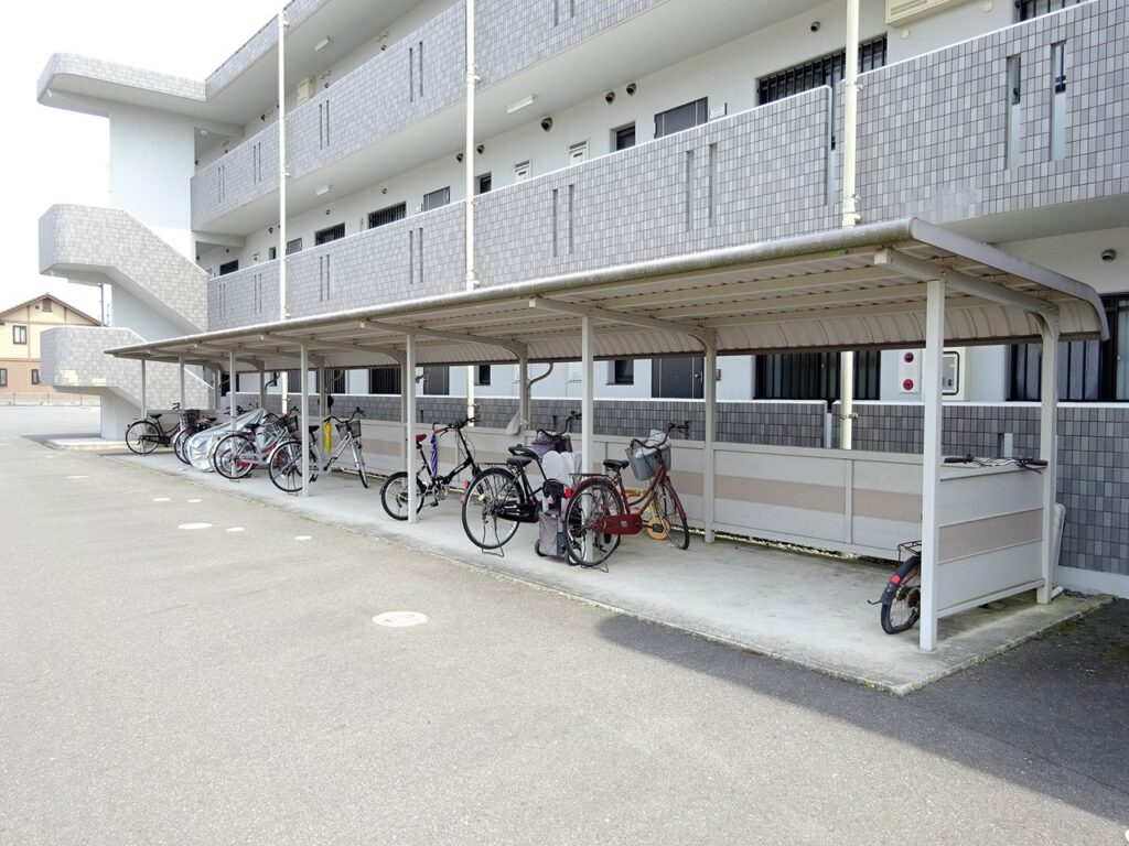 メゾンエトワール_駐輪場