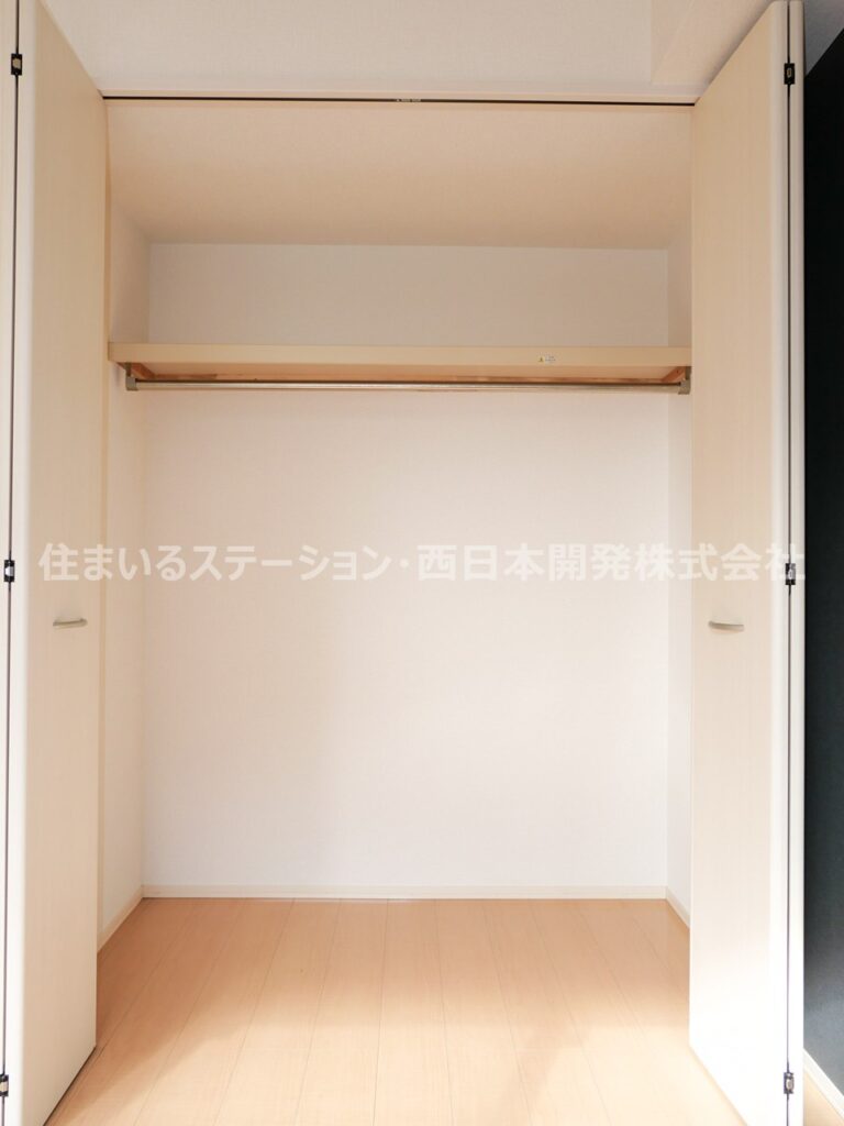 サンライズ宮東C102_南洋室クローゼット