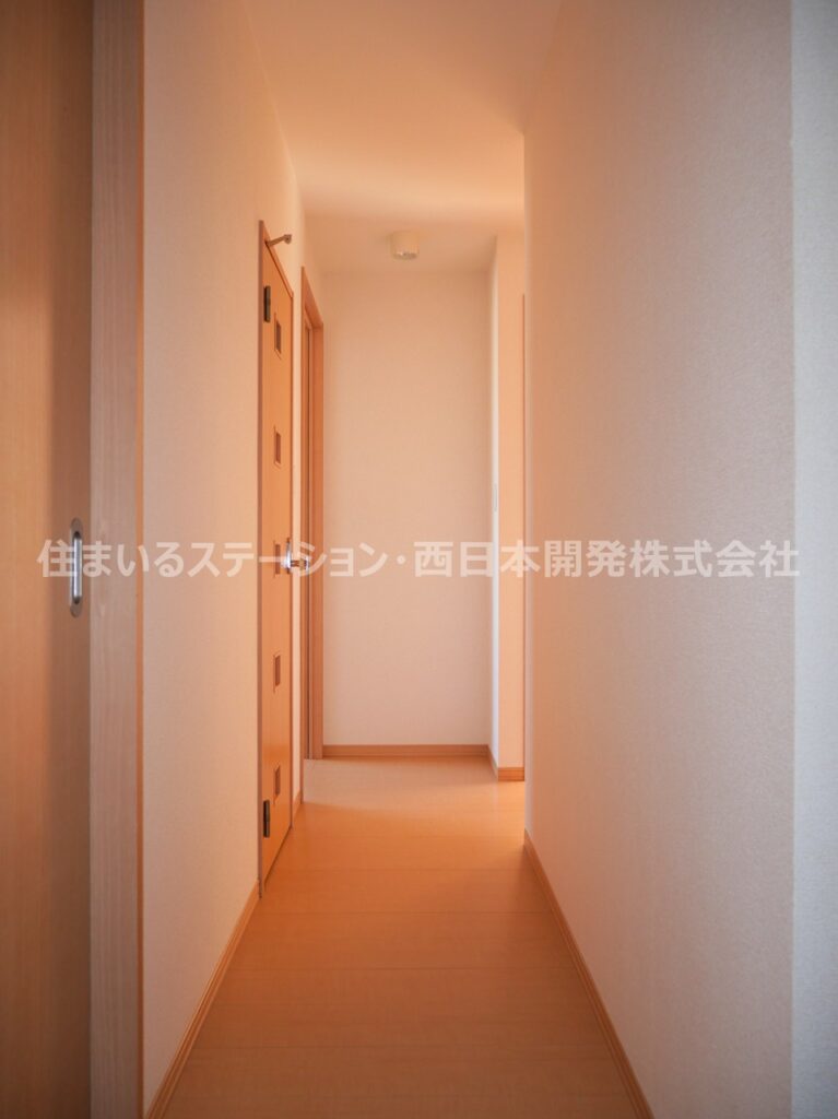 ピュアD102_廊下