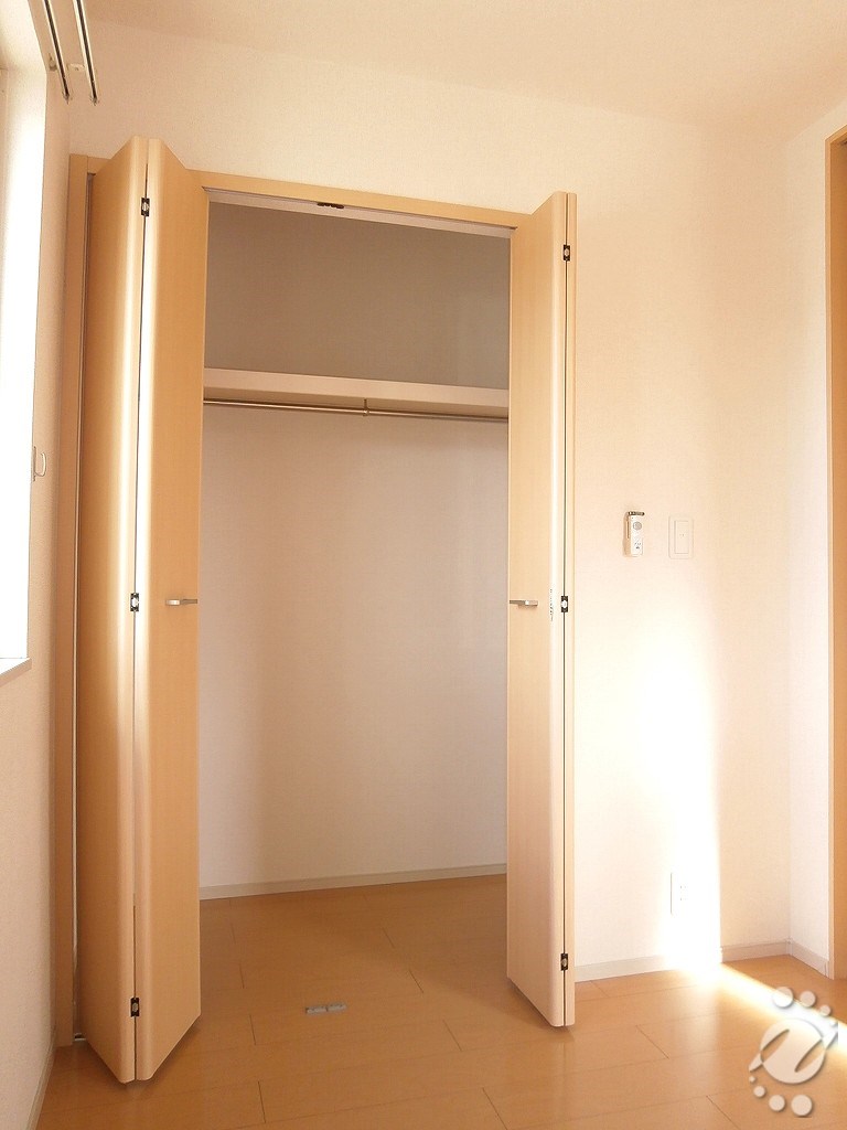 エスポワール真壁A101_洋室クローゼット